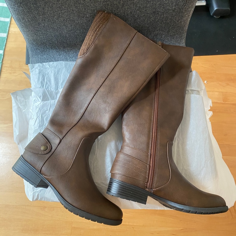LIFESTRIDE Tan Leather Zipper Riding Boots